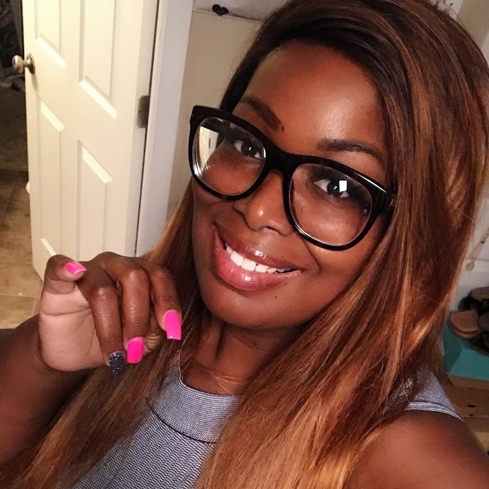 Meet your Posher, Nicole